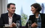 Les écologistes Jeanne Barseghian, candidate à Strasbourg, et Eric Piolle, candidat à sa réélection à Grenoble, lors d'une conférence de presse à Strasbourg le 17 juin 2020