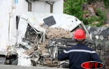 Vendredi 24 mars 2006 - 

30 000 tonnes de rochers sont tombées sur la route du littoral. Deux personnes ont été tuées et deux ont été blessées