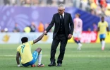 Le sélectionneur italien du Brésil Carlo Ancelotti relève Vinicius Junior à l'issue de leur défaite devant la Norvège à East Rutherford, le 5 juillet 2026