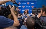 Joakim Noah en conférence de presse au Madison Square Garden, le 8 juillet 2016