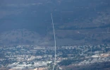 Une roquette du système de défense aérienne israélien Dôme de fer est tirée pour intercepter des roquettes tirées depuis le sud du Liban au-dessus de la région de la Haute Galilée, dans le nord d'Israël, le 22 septembre 2024
