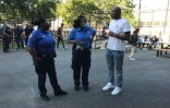 Des policiers de quartier participent à la cérémonie pour Davell Gardner à Brooklyn, le 12 septembre 2020