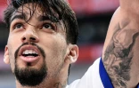 La joie du milieu de terrain brésilien de Lyon, Lucas Paqueta, après son but marqué contre Lorient, lors de leur match de L1, le 8 mai 2021 au Groupama Stadium à Décines-Charpieu