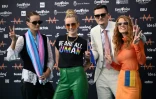 Le groupe islandais Systur arrive à la cérémonie d'ouverture de l'Eurovision à Turin, en Italie, le 8 mai 2022