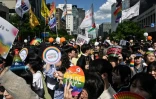 Des dizaines de milliers de personnes défilent le 1er juin 2024 à Séoul pour la marche des Fiertés, l'une des plus importantes en Asie