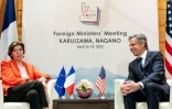 La ministre française des Affaires étrangères Catherine Colonna et le secrétaire d'Etat américain Antony Blinken s'entretiennent à Karuizawa (Japon) le 17 avril 2023