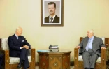 L'émissaire de l'ONU pour la Syrie, Staffan de Mistura, reçu par le ministre syrien des Affaires étrangères Walid Muallem le 1er novembre 2015 à Damas