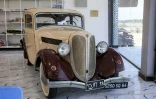 Une Rolls Royce de 1934 restaurée dans le magasin de pièces détachées de Jaafar Salmane, le 27 mai 2025 à Alexandrie, dans la province de Babel, en Irak