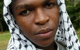 Mercredi 26 novembre 2003 -
À l'occasion de l'Eïd el fitr, un concours de lecture du coran a été organisé à la Maison de Mayotte (Saint-Denis)