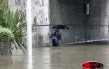 De la pluie, de la boue, et comme à l'accoutumée des habitations sinistrées.