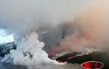 Vendredi 6 avril 2007 -
Située à l'intérieur de l'enclos, la faille éruptive est très active. Une partie du village du Tremblet a été évacuée