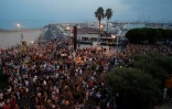 Quelque 16.000 personnes se sont rassemblées en hommage aux victimes des attentats de Barcelone et de Cambrils, le 25 août 2017, à Cambrils, une semaine après le drame