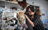 A l'atelier de perruques de l'Opéra de Paris, le 6 novembre 2018