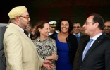 (de G à D): le roi du Maroc Mohammed VI, la ministre de l'Ecologie Ségolène Royal, la ministre du travail Myriam El Khomri et le président François Hollande à Tanger, le 20 septembre 2015