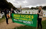 Manifestation aux Invalides le 23 septembre 2020 contre l'usage des néonicotinoïdes