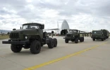 Un avion cargo russe transportant des missiles S-400 lors de son déchargement sur le tarmac de la base aérienne Murted, le 12 juillet 2019 à Ankara, en Turquie