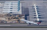 Un avion de la compagnie Cathay Dragon s'envole depuis l'aéroport de Hong Kong, le 10 mars 2020