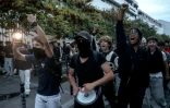 Des lycéens manifestent à Bordeaux devant le lycée Gustave-Eiffel le 1er octobre 2026