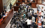Heurts au Conseil législatif, le 18 mai 2020 à Hong Kong