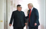 Le dirigeant nord-coréen Kim Jong Un et le président américain Donald Trump, le 12 juin 2018 à Singapour 