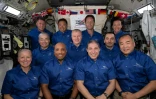 Image diffusée par la Nasa le 29 avril 2021 des 11 membres de l'équipage à bord de l'ISS