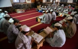 Des jeunes Pakistanais dans une madrassa le 5 mai 2015 à Islamadad