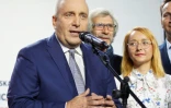 Le chef de la Coalition civique (KO), principale formation d'opposition en Pologne, Grzegorz Schetyna, s'exprime devant ses partisants au soir des élections législatives, à Varsovie le 13 octobre 2019