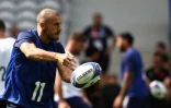 L'ailier français Gabin Villiere participe à l'entraînement à la veille du match contre l'Uruguay le 13 septembre 2023 à Lille
