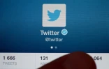 Un compte twitter sur un smartphone