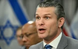 Le ministre de la Défense Pete Hegseth lors d'une réunion au Pentagone à Arlington (Virginie), le 5 février 2025