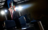 Le président des Etats-Unis Donald Trump fait un discours en clôture d'une réunion des ministres des Affaires étrangères des pays membres de la coalition internationale antijihadistes, le 6 février 2019 à Washington