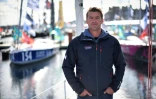 Le skipper français Jean Galfione, à bord de son monocoque Class40 "Serenis Consulting", le 29 octobre 2018 à Saint-Malo, à six jours du départ de la Route du Rhum
