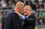 Le président du Real Madrid Florentino Perez (d) et son entraîneur français Zinédine Zidane, après la finale de la Supercoupe d'Espagne, le 12 janvier 2020 à Djeddah (Arabie Saoudite)
