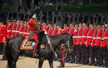 Charles III, alors prince de Galles, à cheval pour le Salut aux couleurs lors du jubilé de platine de la reine Elizabeth II, le 2 juin 2022 à Londres