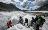 Des adolescents découvrent le glacier d'Aletsch le 25 aôut 2021