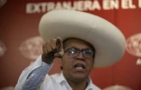 Le candidat à la présidentielle péruvienne Roberto Sánchez, du parti Juntos por el Perú, s'exprime lors d'une conférence de presse organisée par l'Association de la presse étrangère du Pérou à Lima, le 30 avril 2026