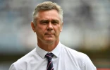 L'entraîneur sud-africain Heyneke Meyer avec le Stade Français, juste avant son match de Top 14 à Montpellier, le 19 mai 2019