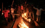 Des partisans de Raila Odinga, candidat à la présidence kényane, protestent contre les résultats des élections, à Kisumu (ouest du Kenya), le 15 août 2022