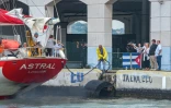 Le voilier El Astral, de l'ONG espagnole Open Arms, arrive dans le port de La Havane, le 19 juillet 2026 Ă Cuba