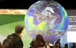 Sommet de la COP21, le 10 décembre 2015 au Bourget, au nord de Paris