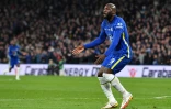 L'attaquant belge de Chelsea Romelu Lukaku, après avoir été signalé hors jeu face à Liverpool, lors de la prolongation de la finale de la Coupe de la Ligue, le 27 février 2022 au Stade de Wembley à Londres