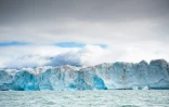 "Pour nous, les scientifiques, il est important de protéger cet environnement et de faire en sorte que les prochaines générations voient toujours la mer de glace sur laquelle nous allons mener ces recherches", a expliqué Markus Rex, le chef de l'expédition