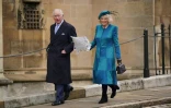 Le prince Charles et son épouse Camilla arrivent pour la messe de Noël au château de Windsor, le 25 décembre 2021