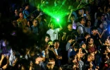 Des manifestants rassemblés pour un "spectacle laser", le 7 août 2019 à Hong Kong