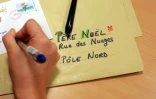 Une employée du "secrétariat du Père Noël" répond à une lettre le 18 décembre 2015 à Libourne
