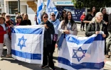 Sur le passage du convoi funèbre de l'otage israélien Oded Lifhshitz, tué pendant sa captivité dans la bande de Gaza, le 25 février 2025