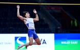 Le perchiste suédois Armand Duplantis bat son propre record du monde (6,19 m), le 7 mars 2022 à Belgrade