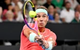Rafael Nadal durant son match face à Dominic Thiem, au premier tour du tournoi ATP de Brisbane, le 2 janvier 2024