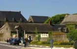Vue le 20 mai 2004 du manoir dans l'enceinte duquel a été retrouvé, le corps de Jonathan, 11 ans, immergé dans une mare à Guérande, en Loire-Atlantique