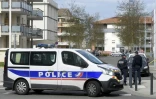 Des policiers travaillent sur le site où ont été agressés Rahim Namazov et son épouse, qui est décédée, le 30 mars 2018 à Colomiers, près de Toulouse